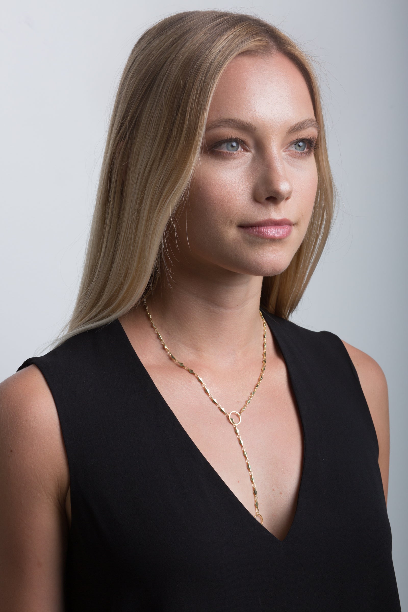 Arianna necklace discount