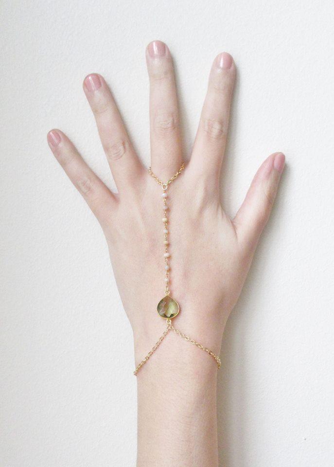 MILA HANDCHAIN WHOLESALE 1